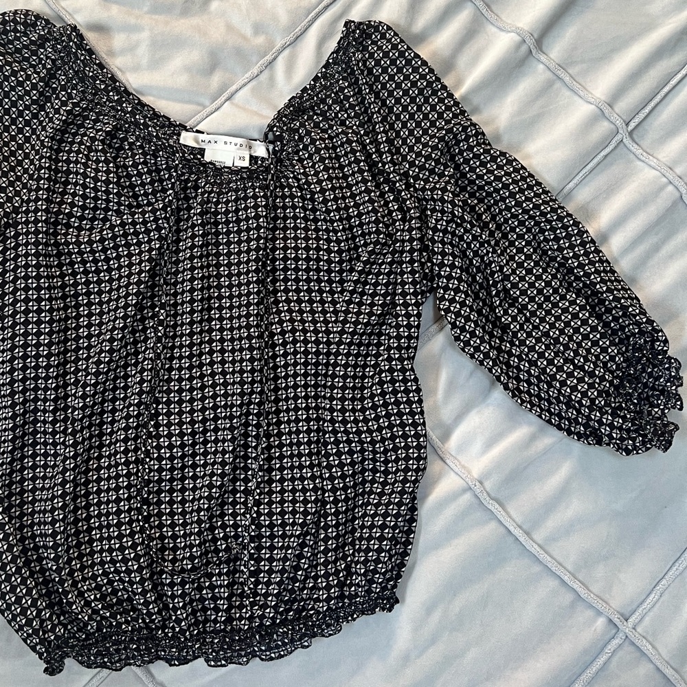 Max studios top